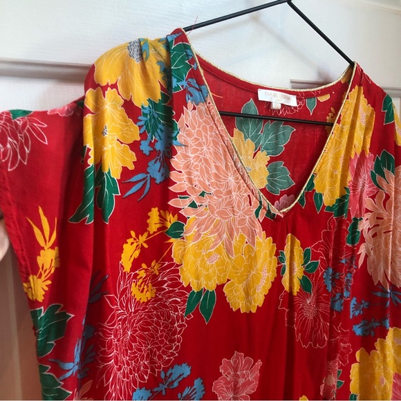 GOA collection floral coverup - Picture 2 of 5